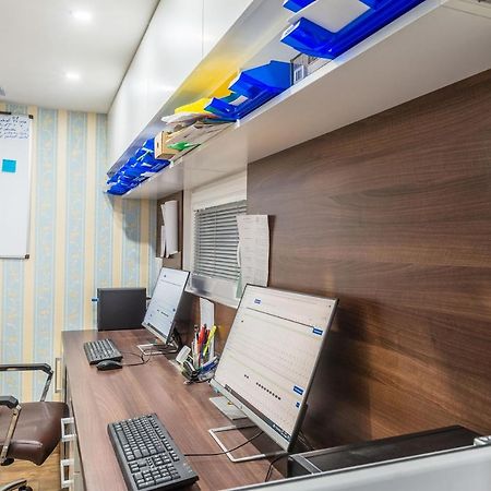 Hostel One Прешов Экстерьер фото